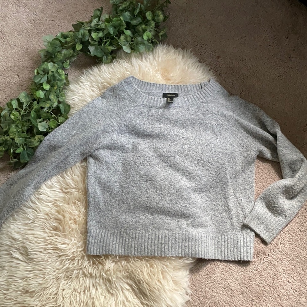 Soft grey forever 21 sweater